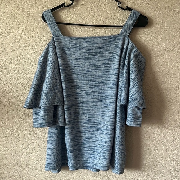 Cold-Shoulder Top - Picture 3 of 5